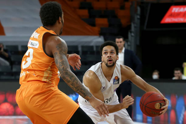 青春活力的 青春活力的