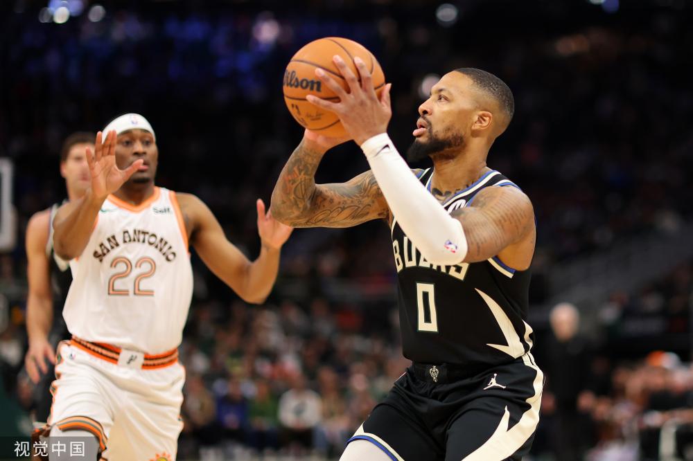 击群与中场 击群与中场