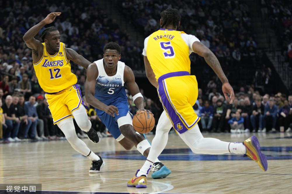 三叉戟在前 三叉戟在前